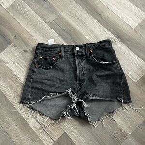 Black levi shorts size 28